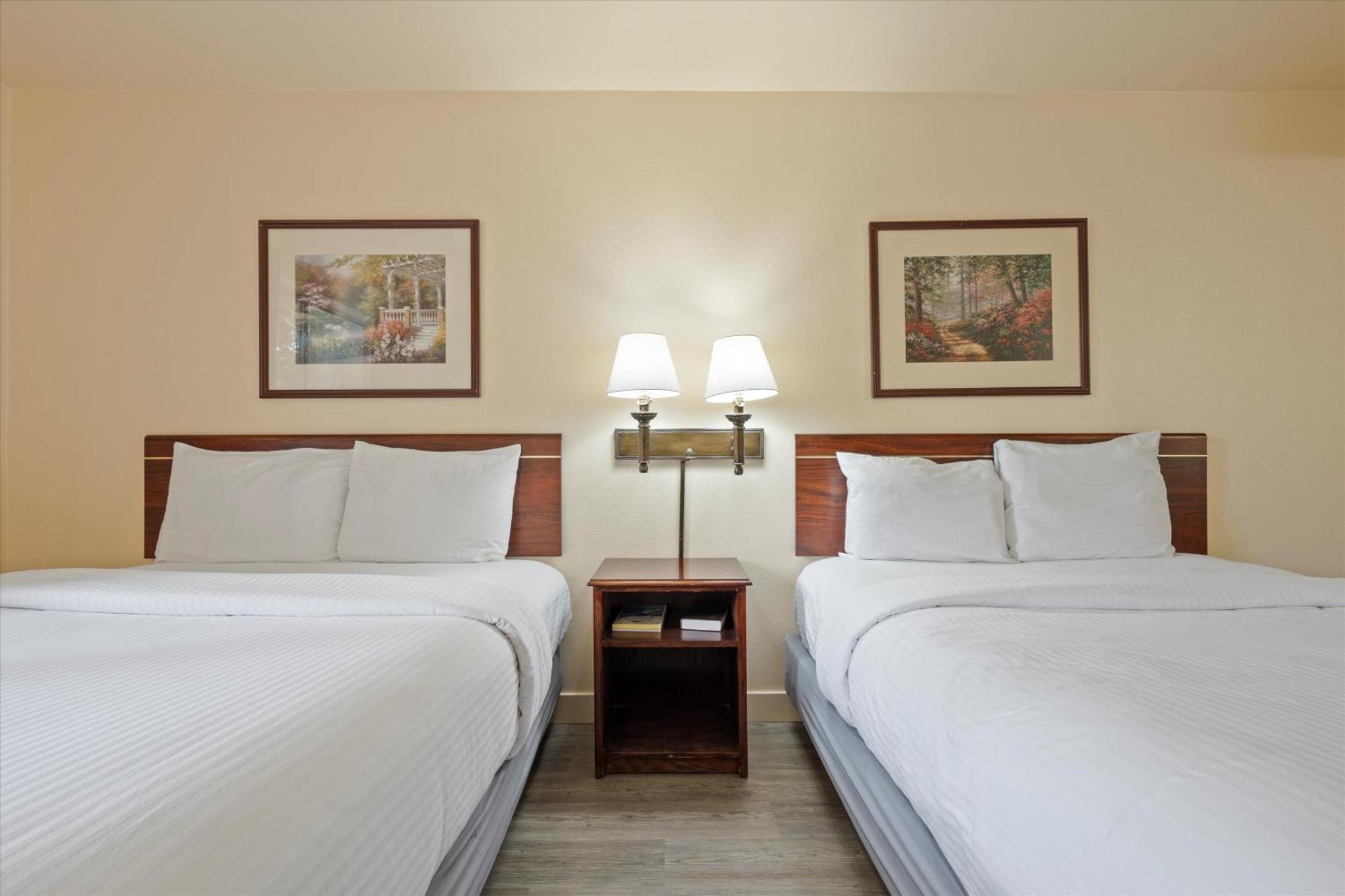Quincy Inn And Suites Exteriör bild